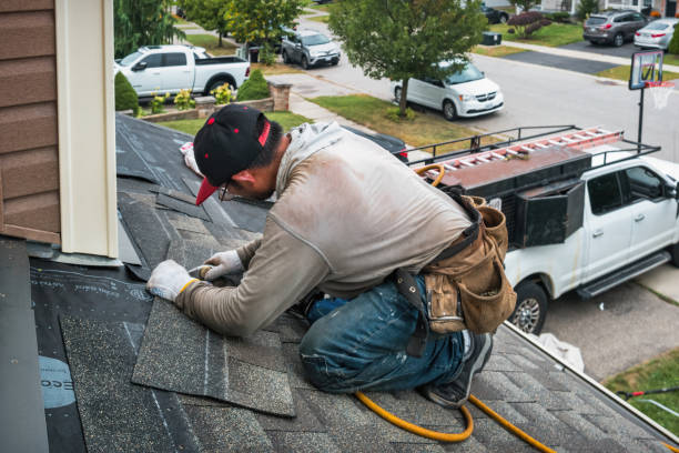 Professional Gutter Repair And Installation technician working in Olivet, NJ